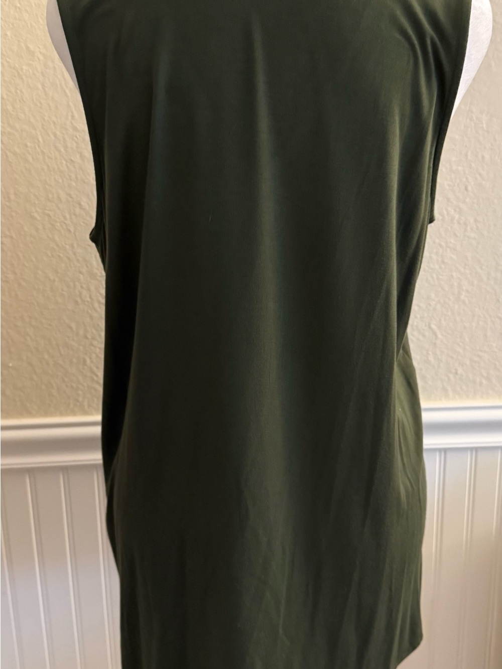 MK Sleeveless V-Neck Layered Hem Tank Tunic - Olive Green - Picture 3 of 5